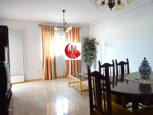 ¡Coqueto piso en venta de 3 dormitorios salón-comedor, balcón y plaza de garaje en Lobosillo! photo 0