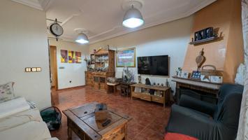 ¡Planta baja en venta de 4 dormitorios, jardin patio y buhardilla en Molinos Marfagones! photo 0