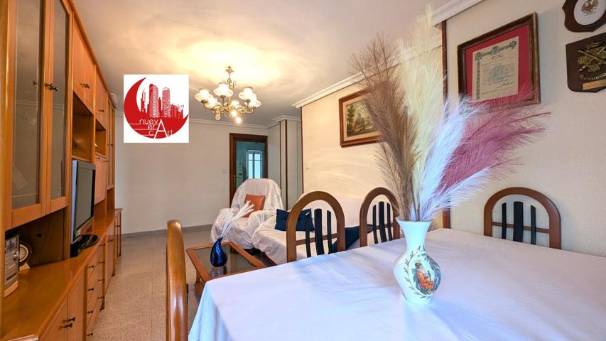 ¡Pisazo en Venta de 4 dormitorios en zona REINA VICTORIA! photo 0
