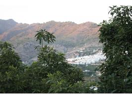 Terreno con posibilidad de vivienda, entre el mar y la montaña. photo 0