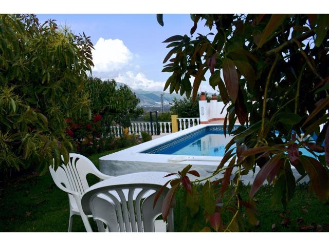 CASA DE CAMPO A MUY POCOS MINUTOS DE NERJA photo 0