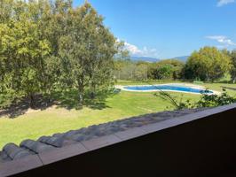Casa en alquiler en la exclusiva urbanización Golf Peralada - Costa Brava photo 0