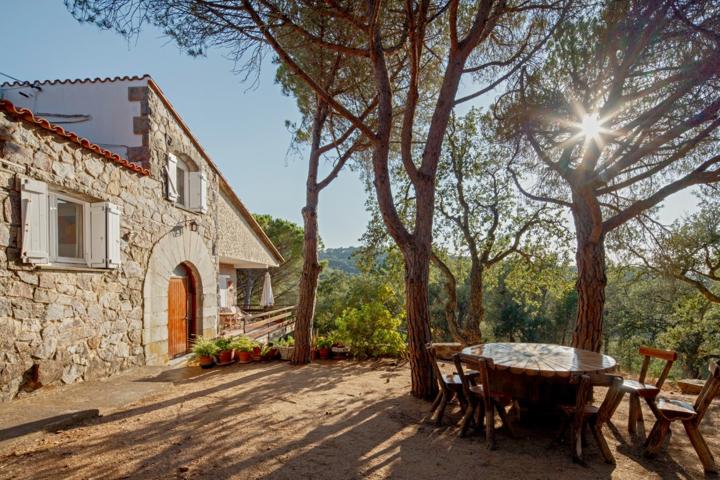 Espectacular casa con 4 Hectáreas de terreno y gran piscina en Castell d'Aro-S'Agaró photo 0