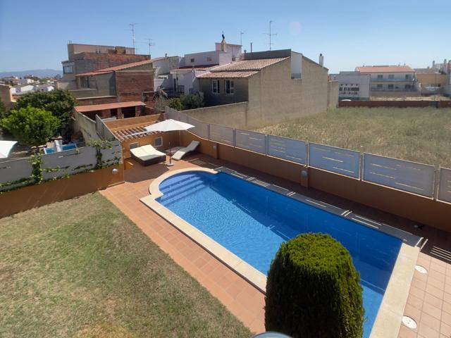 Gran casa en Vilafant, a 1500m del centro de Figueres, con piscina y jardín photo 0
