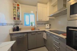 Piso en venta en Carrer Albert Coto, Figueres photo 0