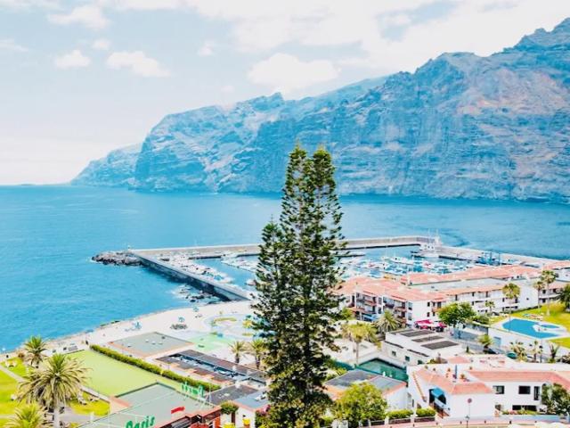 Local En venta en Santiago Del Teide photo 0