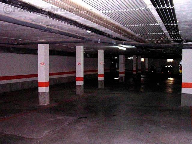 Plaza De Parking en venta en Alagón de 15 m2 photo 0