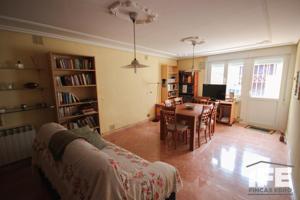 Casa De Pueblo en venta en Corella de 207 m2 photo 0