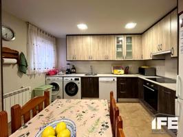 🏡 Casa reformada en el centro de Remolinos, lista para entrar a vivir photo 0