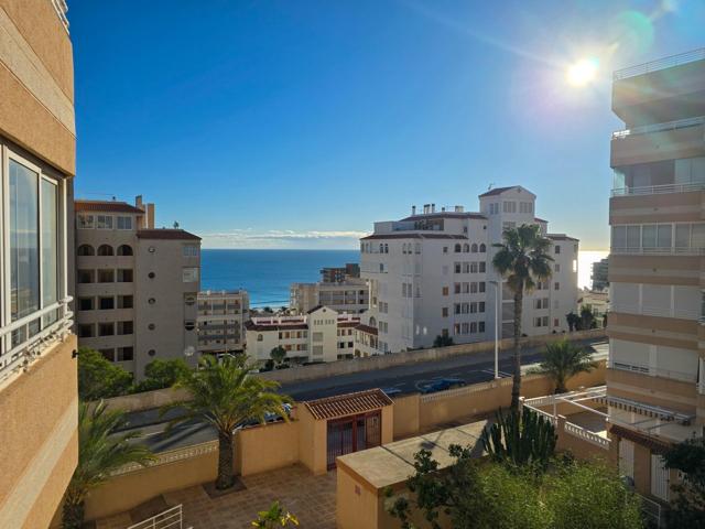 Apartamento moderno con vistas al mar, licencia turística y piscina cerca de la playa photo 0