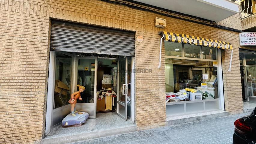 Local En venta en Benicalap, Valencia photo 0
