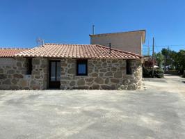 Villa En alquiler en Padiernos photo 0