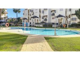 Oportunidad ideal para vivir o invertir: apartamento en Sabinillas con piscinas, pistas de pádel y a un paso del mar y c photo 0