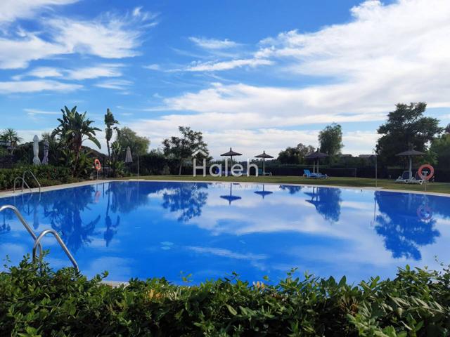 Apartamento en venta en la urbanización Parque Botánico, Benahavis photo 0