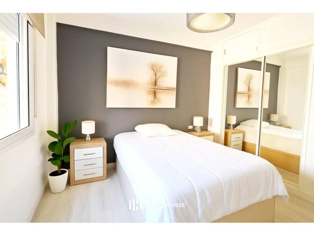 Exclusivo piso reformado en el corazón de Marbella, a solo 400m de la playa photo 0