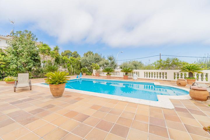 HERMOSA VILLA DE LUJO EN SANTA PONSA, CON PISCINA photo 0