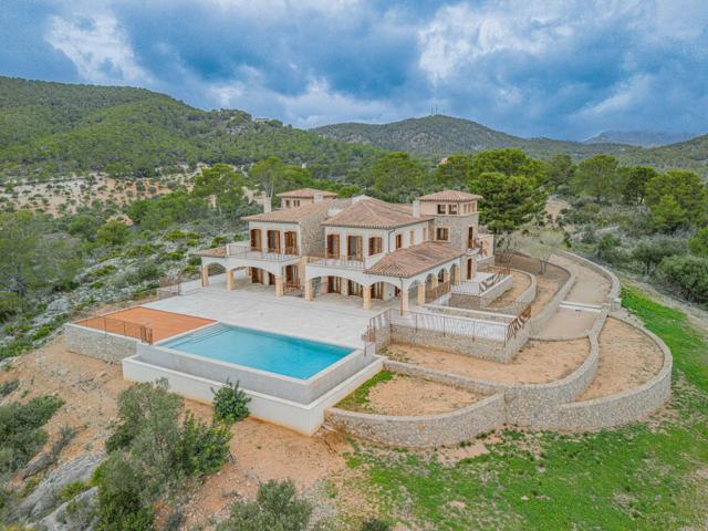 Espectacular villa en Camp de Mar photo 0