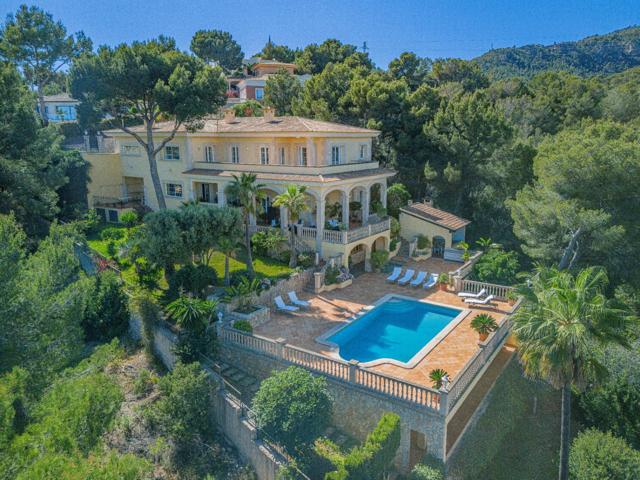 Exclusivo chalet con vistas al mar en Bendinat photo 0