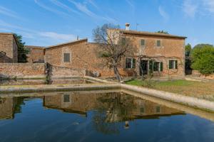 Finca Rústica con cédula de habitabilidad y 14 hectáreas en Son Ferró photo 0