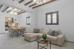 Vivienda tríplex reformada en el centro de Manacor photo 0