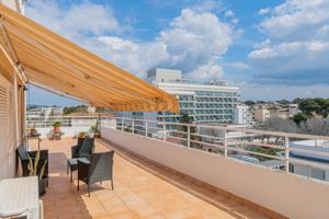 ¡Ático luminoso con amplia terraza en planta de 120 m2, a escasos metros del puerto del Arenal! photo 0