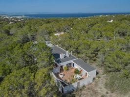 Casa única de estilo Bauhaus a unos pasos del mar en Formentera photo 0