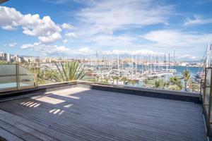 Elegante vivienda reformada frente al mar en el Paseo Marítimo de Palma photo 0