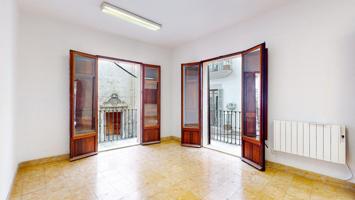 Piso con gran potencial en venta en el corazón de Palma photo 0