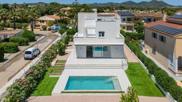 Chalet de nueva construcción estilo contemporáneo photo 0