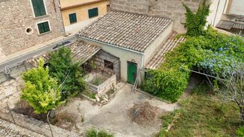 Vivienda para reformar de 2 plantas con gran jardín y garaje en Costitx photo 0