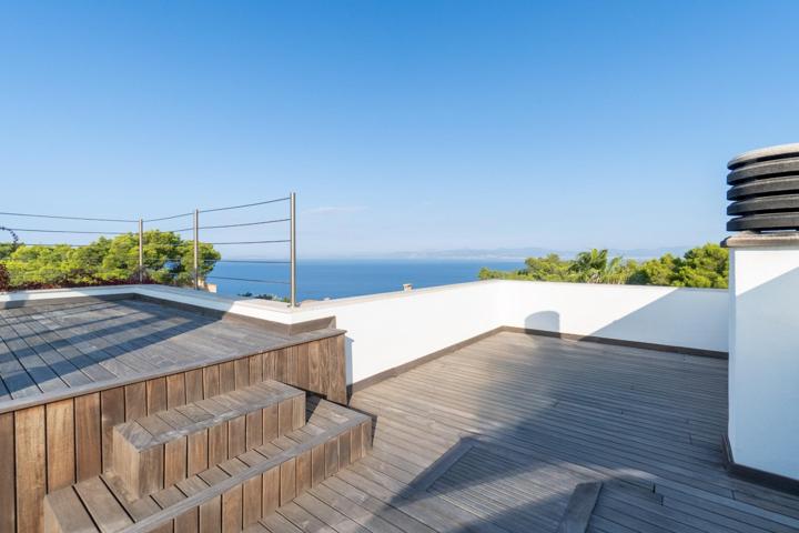 Chalet pareado con vistas panorámicas al mar en Bahía Blava photo 0