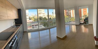 Espectacular piso de 2 dormitorios en Avenida Costa Blanca. photo 0