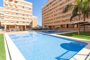 Vivir en esta urbanización es disfrutar de un entorno pensado para el bienestar diario photo 0