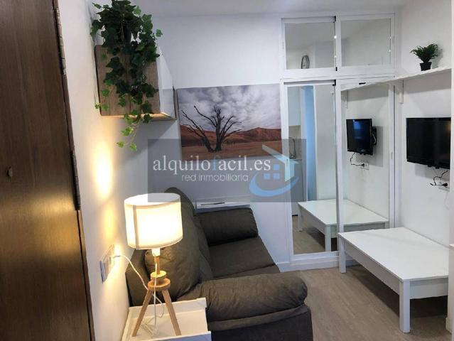 ALQUILER BONITO ESTUDIO CON DORMITORIO DISPONIBLE EL 01 DE FEBRERO photo 0