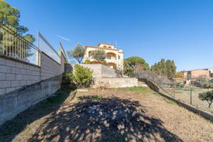 Chalet - Torre - Garriguella photo 0
