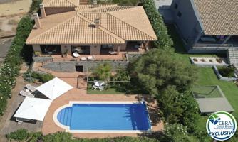 Chalet - Torre - Palau-saverdera photo 0