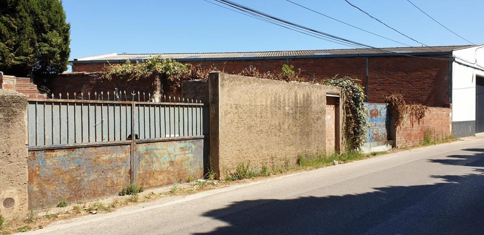 Suelo industrial - Figueres photo 0