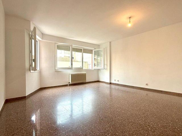 Piso - Figueres photo 0