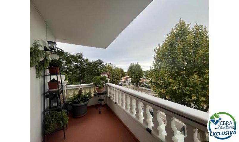 Piso - Empuria-brava photo 0