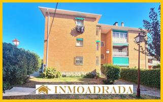 Piso Reformado Bajo Navalpino photo 0