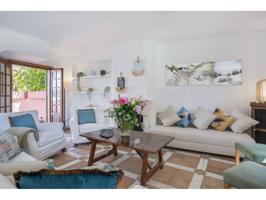 Exclusiva Casa con Jardín en Primera Línea de Playa – Guadalmina, Marbella photo 0