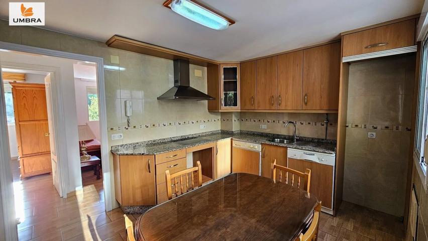 Piso en la Zona Universitaria de Jerez – Una Oportunidad de Valor y Ubicación photo 0