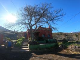 Casa En venta en La Orotava photo 0