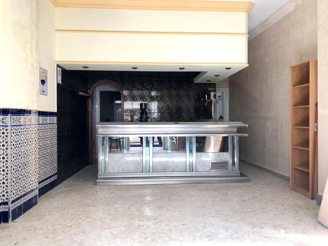 ALQUILER LOCAL COMERCIAL ESTEPONA photo 0