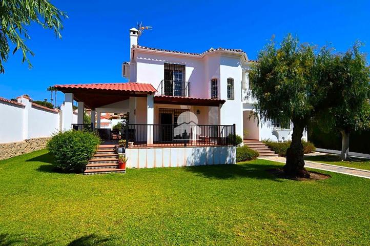 CHALET EN URBANIZACIÓN DON PEDRO ESTEPONA photo 0
