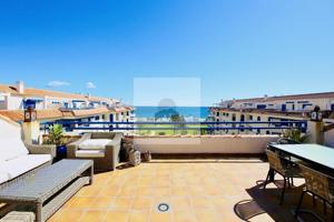 ATICO DISPONIBLE EN URBANIZACION DE PRIMERA LINEA DEL MAR photo 0