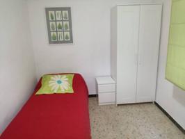 Habitacion en alquiler en calle Labradores. Todo incluido. photo 0