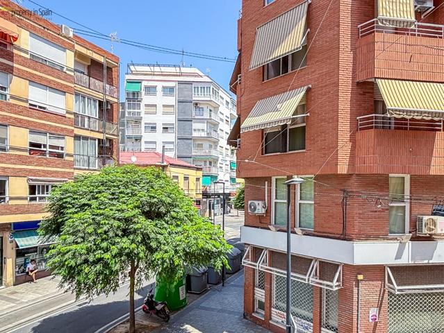 ¡Oportunidad en Calle Elda! Piso de 78 m² para reformar en excelente ubicación photo 0