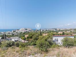 Espectacular terreno en venta con vistas al mar en Levantina Sitges photo 0