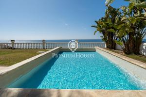 Exclusiva casa frente al mar photo 0